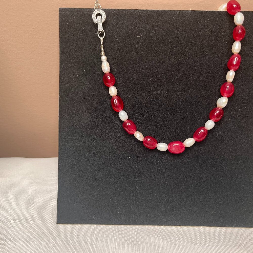 NWT Carnelian & Freshwater Pearl Necklace with Designer Clasp